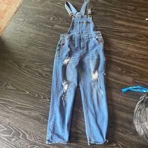 NoBo Jean overalls. Size small. Super comfy !